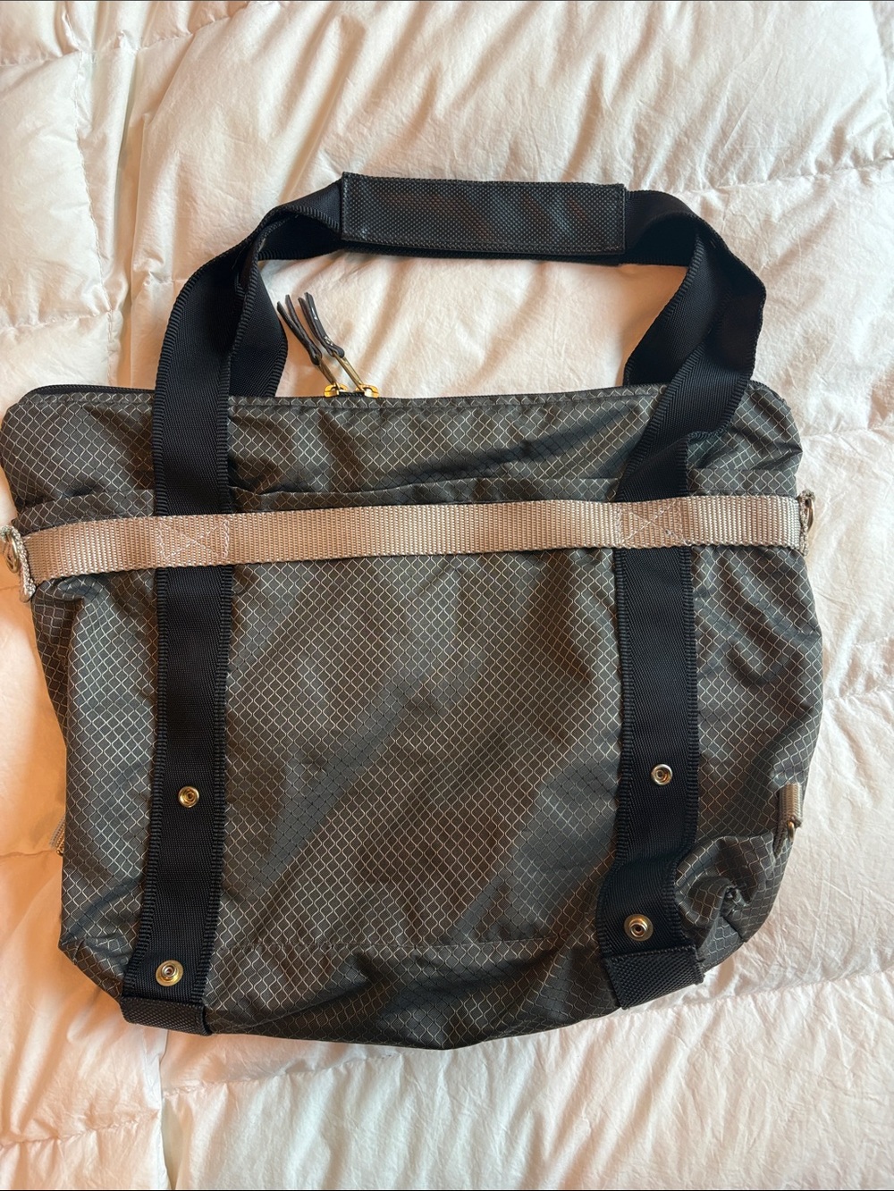 ANDI New York convertible tote bag in a gray grid pattern. - Picture 5 of 12